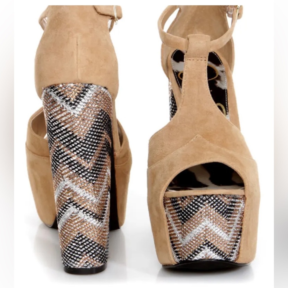 Jessica Simpson Dany Nude Suede T-Strap Rhinestone Platform Heels Size 9 NWOB